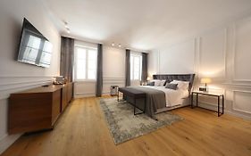 Greta Residence